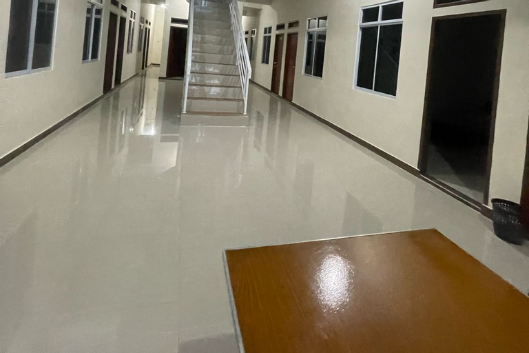 Public Area 3, SPOT ON 93670 Homestay Vicky 2 Syariah, Surabaya