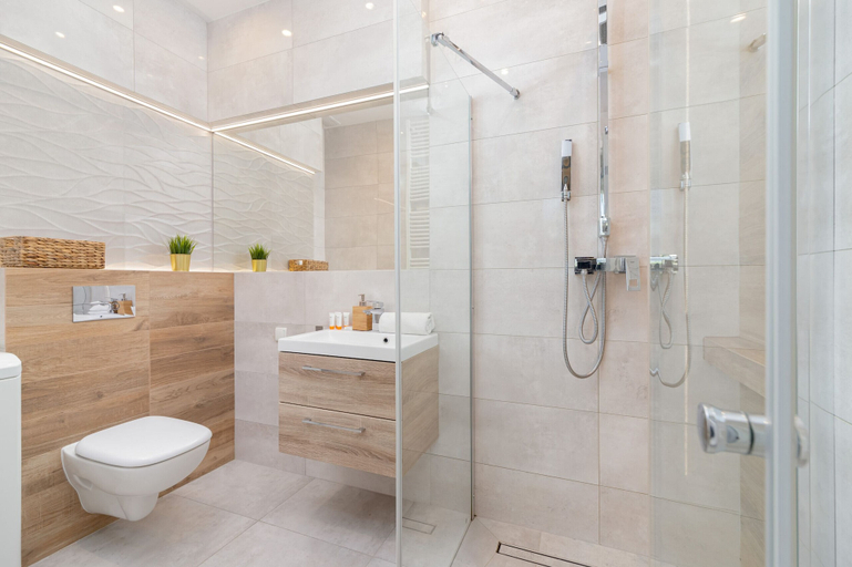 Bathroom 3, Apartment Krakow Arianska 4 by Renters, Kraków City