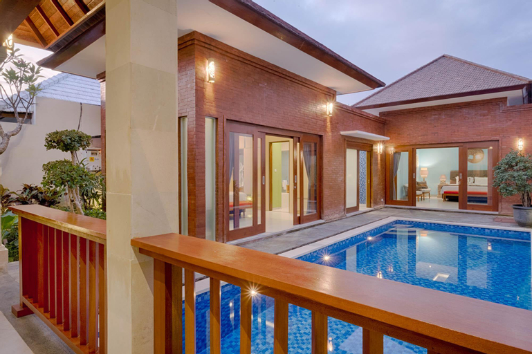 Swimming Pool 11