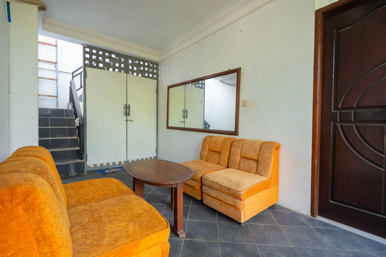 Public Area 2, Yuliandra II Homestay Kuta, Lombok