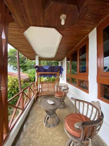 Others 4, EVERGREEN LODGE, Padang