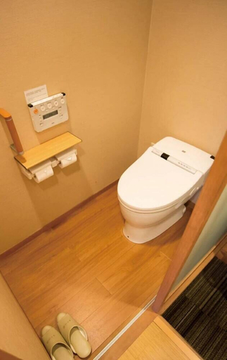 Bathroom 3