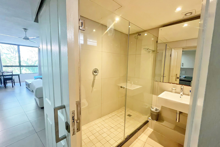 Bathroom 5, First Group Breakers Resort, eThekwini