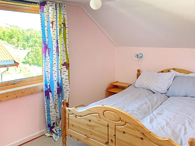 Bedroom 3, 8 Person Holiday Home in Sandsøy, Bjarkøy