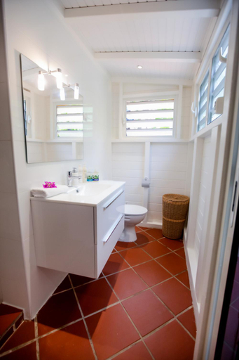 Bathroom 3, Villa Nature Paradise - Seul enveloppe de nature, Le Diamant