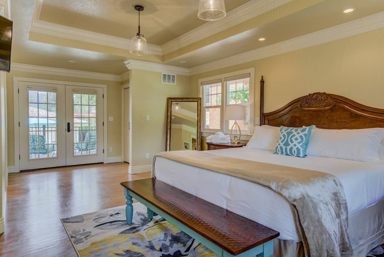 Bedroom 3, 5BR Mnt Viewsdowntown Luxuryfirepit & RV Parking, El Paso