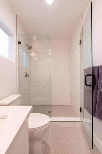 Bathroom 4, Newly Remodeled 3 BDR House Near Dodgers Stadium, Los Angeles