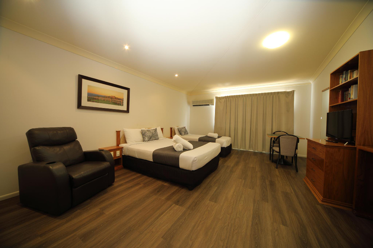 Bedroom 6