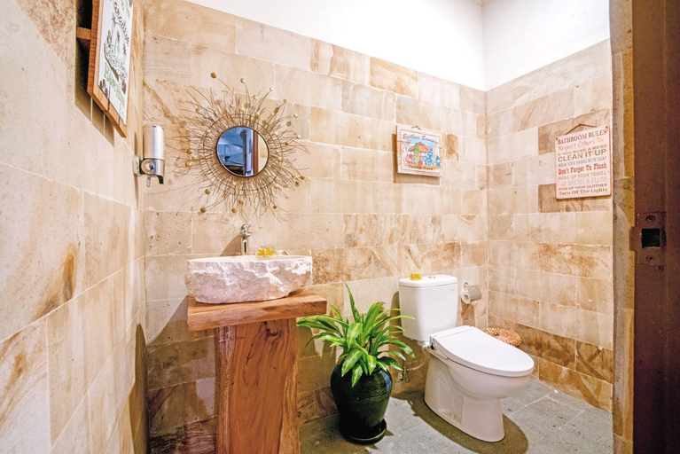 Bathroom 1, Villa Ellen, Badung