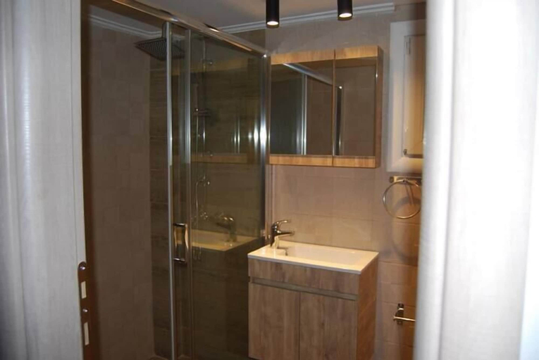 Bathroom 2, GTD33702 - Feel the Acropolis Apt, Attica