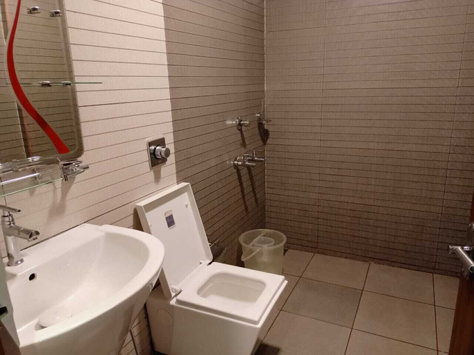 Bathroom 3, HotelGurubhavan, Idukki