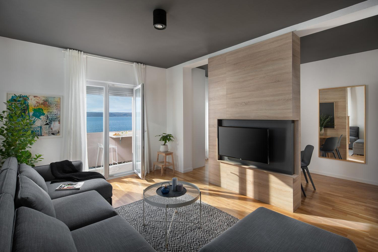 Others 2, Maruna House, Jasenice