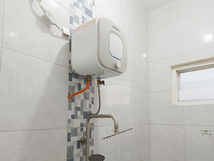 Bathroom 9