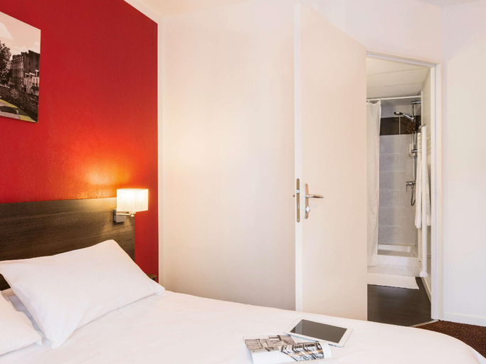 Bedroom 3, Adagio Access Nantes Viarme Aparthotel, Loire-Atlantique