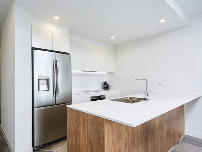 Others 5, Luxurious 2bed 2bath APT With Parking@southport, Gold Coast