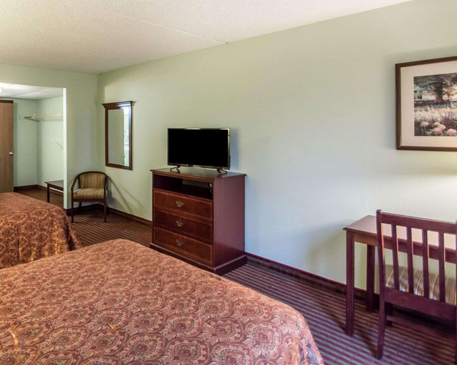 Bedroom 3, Rodeway Inn Lakeville - Finger Lakes Area, Livingston