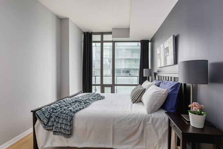 Bedroom 3, Luxurious 2-bedroom Condo, Toronto