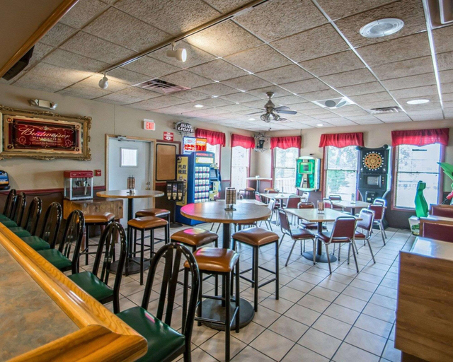 Food & Drinks 5, Rodeway Inn Lakeville - Finger Lakes Area, Livingston