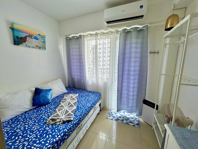 Others 3, Santiorini at Shore Residences, Pasay City