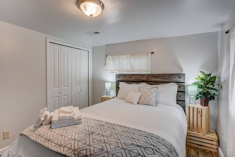 Bedroom 3, 2brcheyenne Cañon Minutes to Hiking and Zoo, El Paso