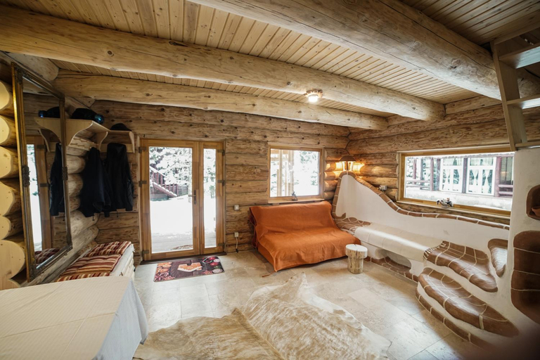 Others 2, Cabane- Vila Crinul si Teodor Poiana Brasov, Brasov