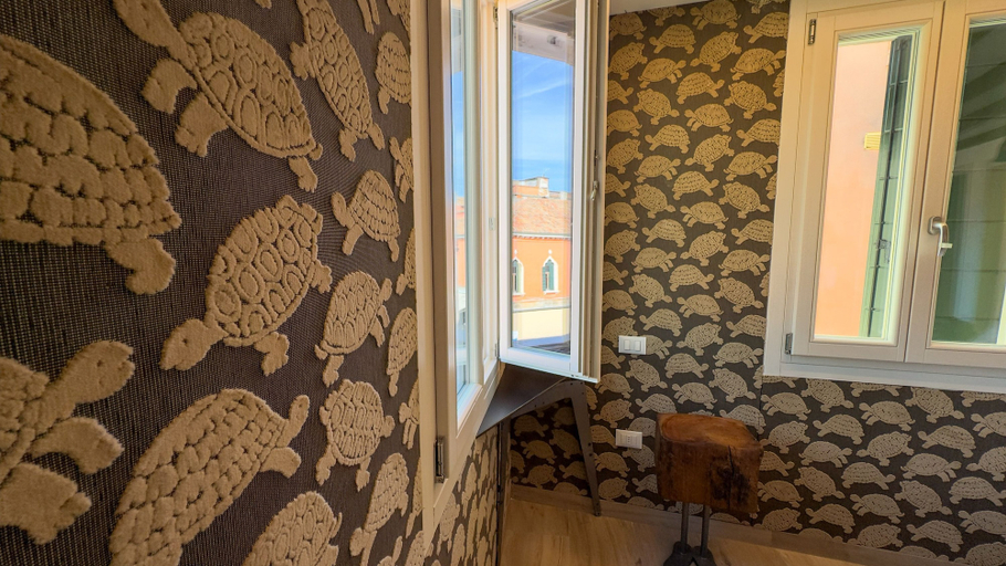 Room 3, Ca de la Corona by Ca-sa Check, Venezia