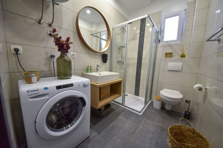 Bathroom, Villa Teuta, Zadar
