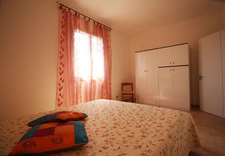 Bedroom 3, Rosita Front Beach, Lecce