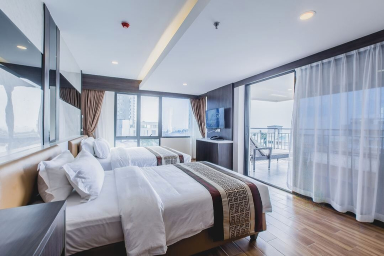 Bedroom 3, Golden Jomtien Beach Hotel, Pattaya