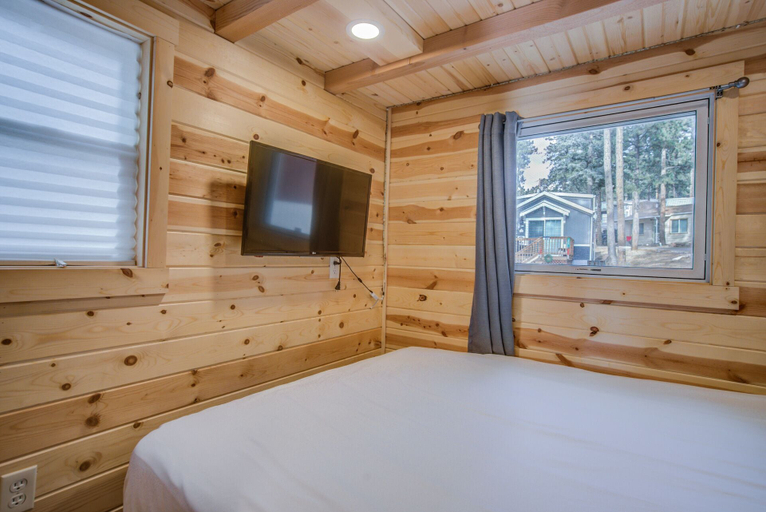 Bedroom 3, Tiny House!in the Mountains Near Pikes Peak W/ac, Teller