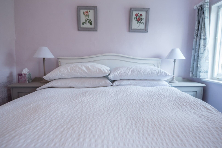 Bedroom 2, Bridge House, Kersey, Suffolk
