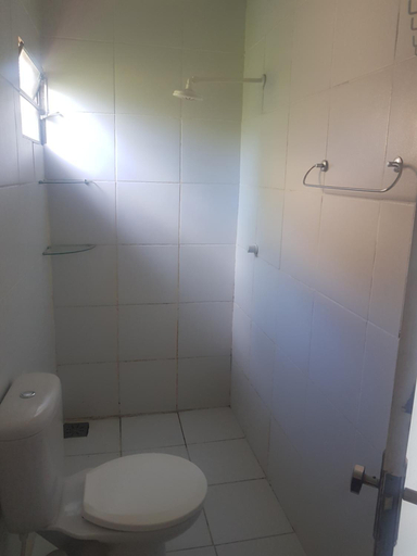 Bathroom 2, Pousada e Restaurante Sombra dos Coqueiros, Trairi