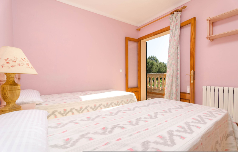 Room 4, Sa Coma Llamp dol, Baleares