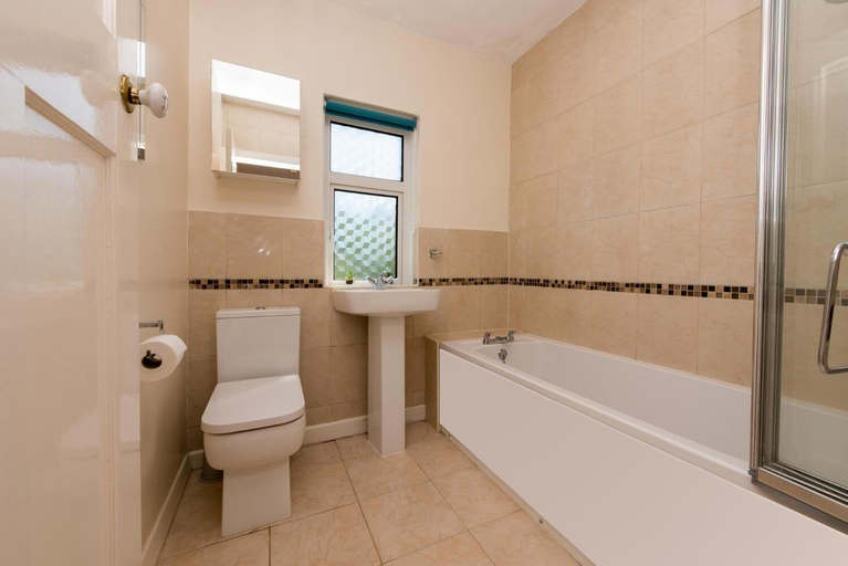 Bathroom, Green Leas, Dorset