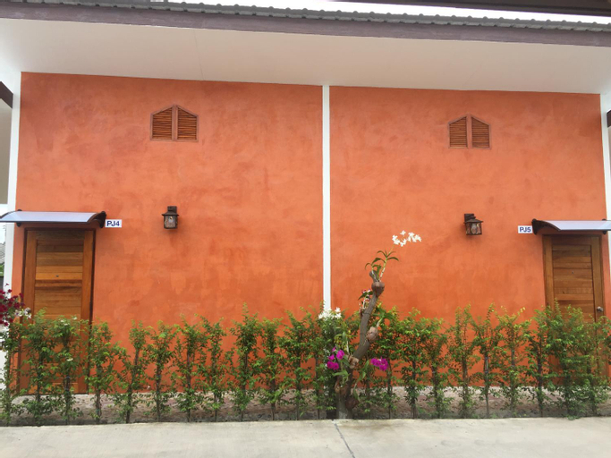 Jed Charoen Resort 24 Hours, Ban Bung