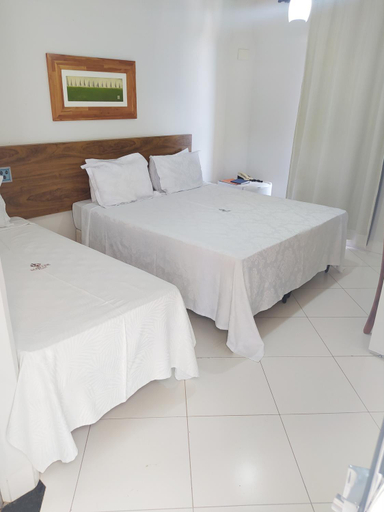 Others 2, Hotel Master, Salinas