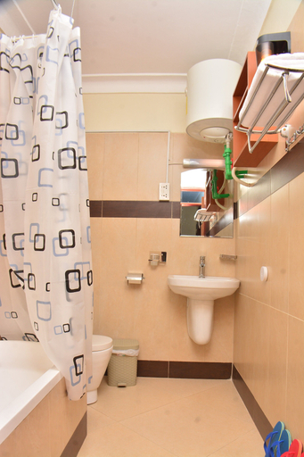 Bathroom 3, Kaizen Residences, Entebbe