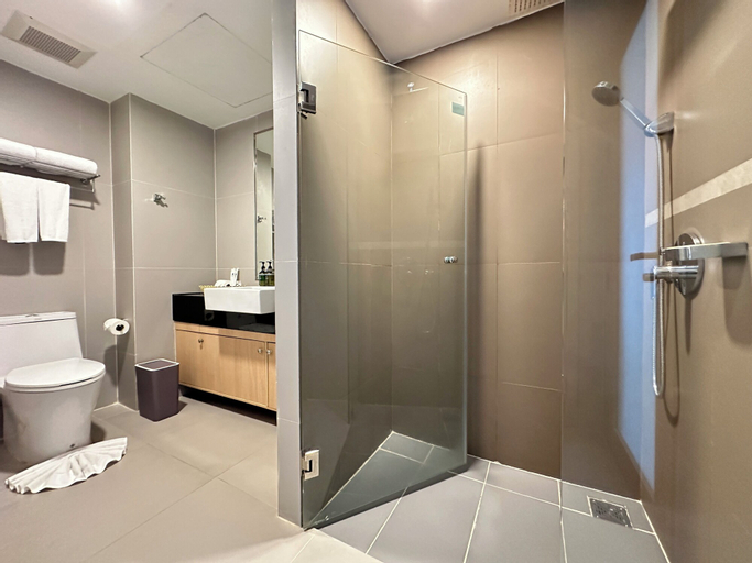 Bathroom 5