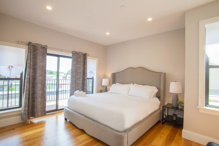 Bedroom 3, Luxury Condo 4 Bed 2 Bath Downtown Boston Sleeps 8, Boston