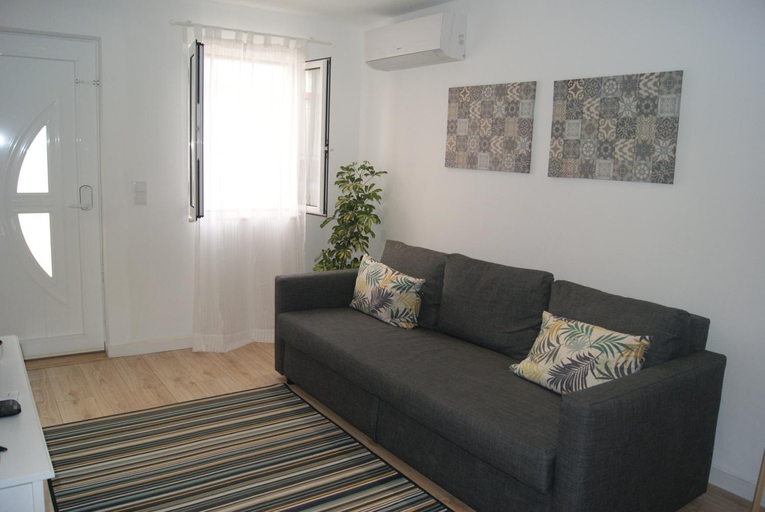 Others 5, Casa Da Vila, Lagos