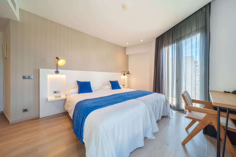 Bedroom 4, Mar Calma Hotel, Baleares