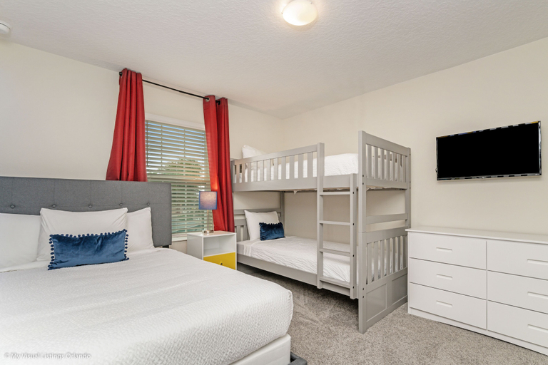 Bedroom 3, Modern Townhome W/private Pool & Free Water Park!, Osceola