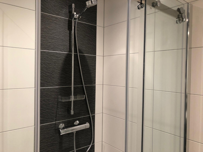 Bathroom 4, KM Hotel Murtal, Murtal