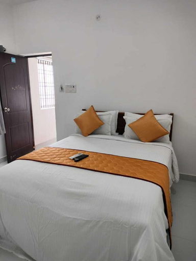 Bedroom 2, Eben Service Apartment, Kancheepuram