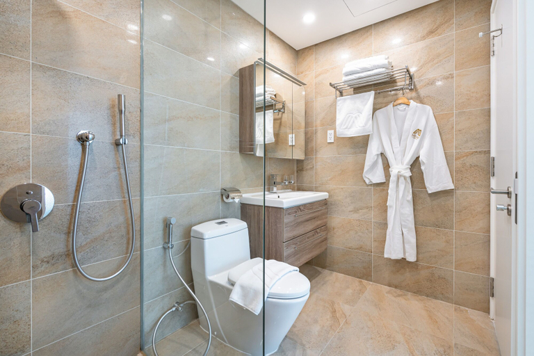 Bathroom 4, Saigon Finest - IDG Suites Collection - 19E, District 1