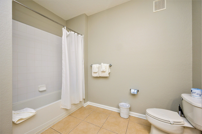 Bathroom 4, Vista Cay Resort by Millenium at Universal Blvd, Orange