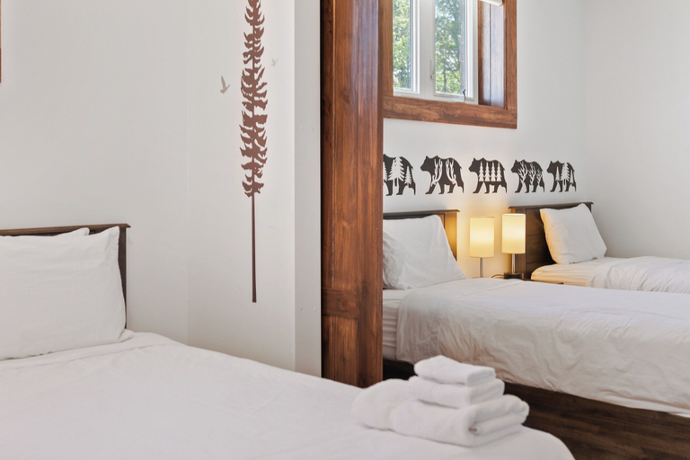 Bedroom 2, Arlberg Chalets, Grey