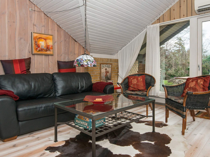 Others 4, 6 Person Holiday Home in Ebeltoft, Syddjurs