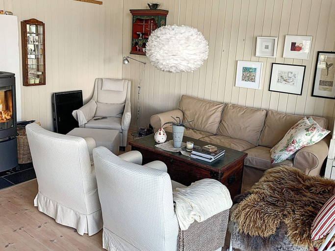 Others 5, 7 Person Holiday Home in Jelsa, Suldal
