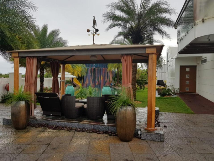 154 Pearl Beach, Kancheepuram